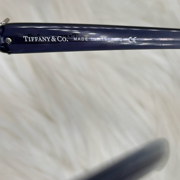 Gorgeous Authentic blue Tiffany Sunglasses - Picture 7 of 8